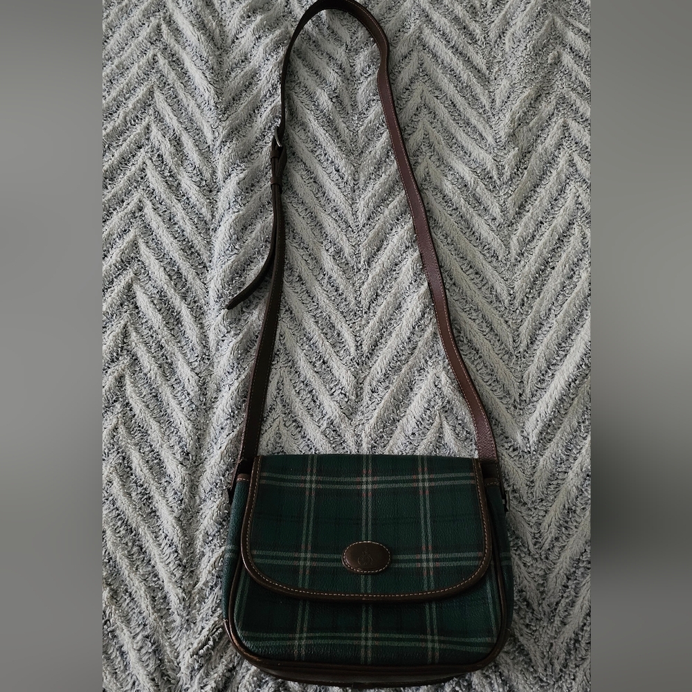 Bean pole crossbody bag